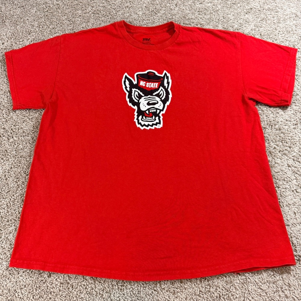 MV Sport NC State Wolfpack T-Shirt Mens XL Red‎ Good Tuffy Mascot Graphic Tee